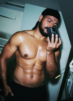 Jass - Male escort in Noida Photo 1 of 5