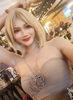 Jass'mine 69 Both - Transsexual escort in Bangkok Photo 5 of 11