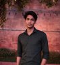 Jattin Tyagi - Acompañantes masculino in New Delhi Photo 1 of 2