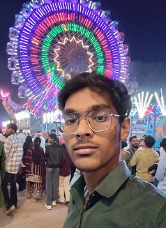 Jattin Tyagi - Acompañantes masculino in New Delhi Photo 2 of 2