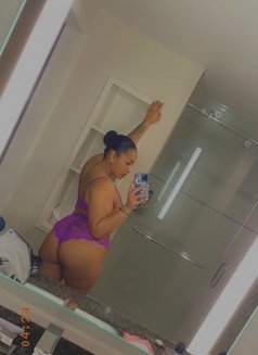 Jauan - Transsexual escort in Al Ain Photo 2 of 4