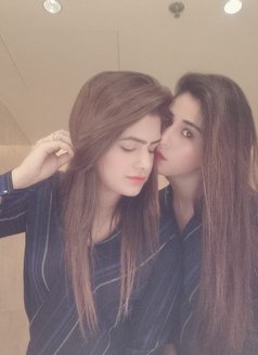Javeria & Kaif Lesbian Girls - puta in Dubai Photo 1 of 3