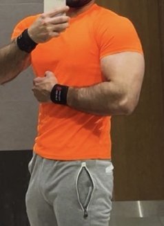 Javid - Acompañantes masculino in Dubai Photo 2 of 2