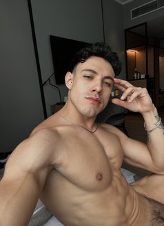 Javier - Male escort in Kuala Lumpur Photo 26 of 29