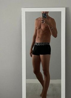 Jawad - Male escort in Beirut Photo 3 of 4