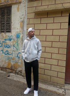 Jawad - Male escort in Beirut Photo 2 of 4