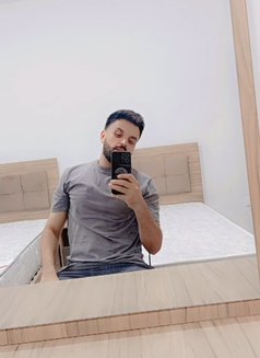 Jawad Xxl - Male escort in Beirut Photo 1 of 1