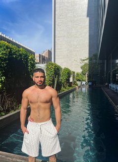 Jawy - masseur in Dubai Photo 2 of 10