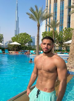 Jawy - masseur in Dubai Photo 3 of 10