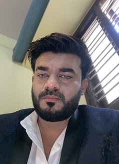 Jax - Male escort in Bangalore Photo 4 of 4