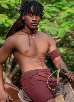 jax BBC - Male escort in Bangkok Photo 1 of 6