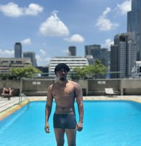 jax BBC - Male escort in Bangkok