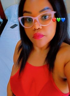 Jay - escort in Al Juffair Photo 5 of 6