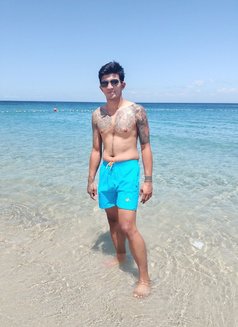 Jay Cee - Male escort in Manila Photo 2 of 4