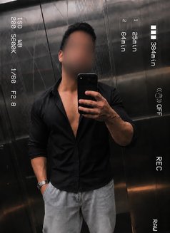 Jay - Acompañantes masculino in Dubai Photo 1 of 2