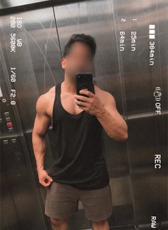 Jay - Acompañantes masculino in Dubai Photo 2 of 2