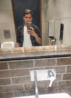 Jay - Male escort in Lucknow Photo 2 of 4