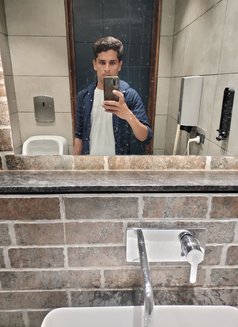 Jay - Male escort in Lucknow Photo 3 of 4