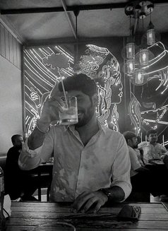 Jay - Male escort in Mumbai Photo 4 of 5