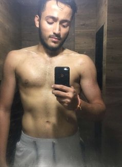 Jay - Male escort in Mumbai Photo 6 of 8
