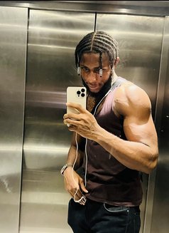 Jay Jey - Acompañantes masculino in Al Manama Photo 10 of 18