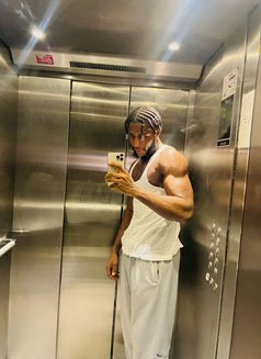 Jay Jey - Acompañantes masculino in Al Manama Photo 16 of 18