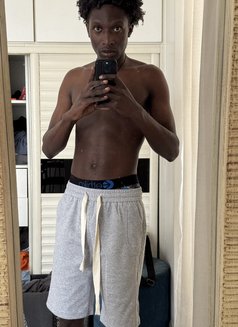 Jay Josh - Male escort in Nairobi Photo 4 of 9