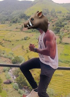 Jay Mac Wet Ladies - Male escort in Colombo Photo 2 of 3