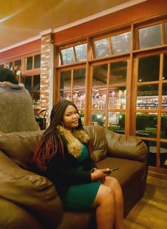 Jay - puta in Dar es Salaam Photo 2 of 3