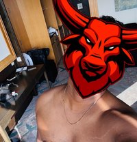 Jay (Will Take You to the Moon ) - Male escort in Colombo