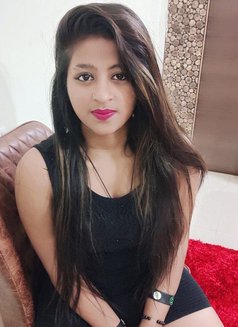 Jaya - escort in Pondicherry Photo 2 of 2
