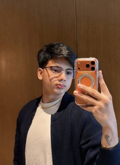 Jayceee - Male escort in Manila Photo 1 of 1