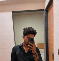 Jaydeep Bundela - Acompañantes masculino in Surat