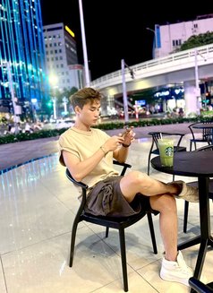 Jayden - Male escort in Singapore Photo 1 of 5