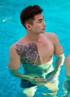 Jayden - Male escort in Singapore Photo 2 of 5