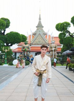 Jayden - Male escort in Singapore Photo 3 of 5