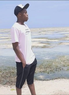 Jaymassage - Male escort in Mombasa Photo 3 of 4