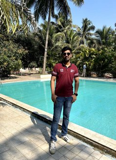 Jayy From Mumbai Available Till 17th May - Acompañantes masculino in Bangalore Photo 2 of 4