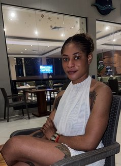 Jazluv - escort in Accra Photo 3 of 4