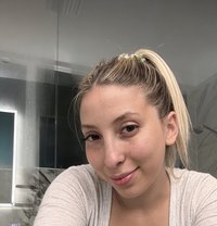Jazlyn - escort in Toronto Photo 1 of 5