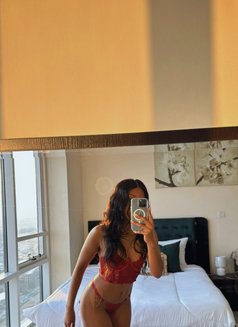 Jazz - escort in Dubai Photo 4 of 5