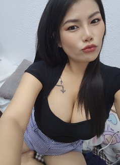 Jazz - escort in Doha Photo 8 of 14