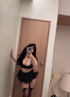 Jazzy - escort in Bangkok Photo 3 of 10
