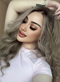 Jazzy is back - escort in Muscat Photo 16 of 19