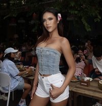 Jazzy - Transsexual escort in Hong Kong Photo 4 of 7