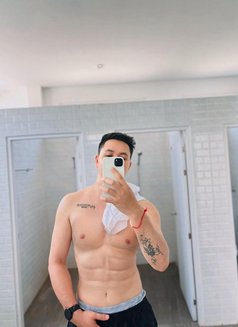 Jazzy - Male escort in Doha Photo 2 of 4