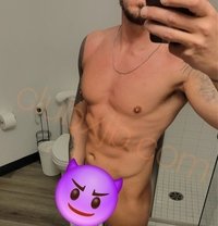 Jb Xox - Male escort in Perth