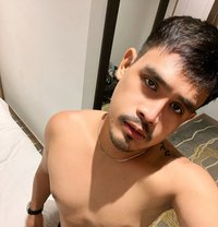 JB_Sensation_Hard VT - Male escort in Abu Dhabi Photo 6 of 23