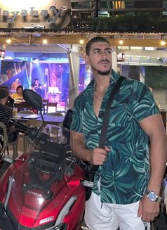 Jd Best Gigo - Male escort in Bangkok Photo 3 of 7