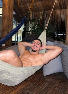 Jd Best Gigo - Male escort in Bangkok Photo 4 of 7